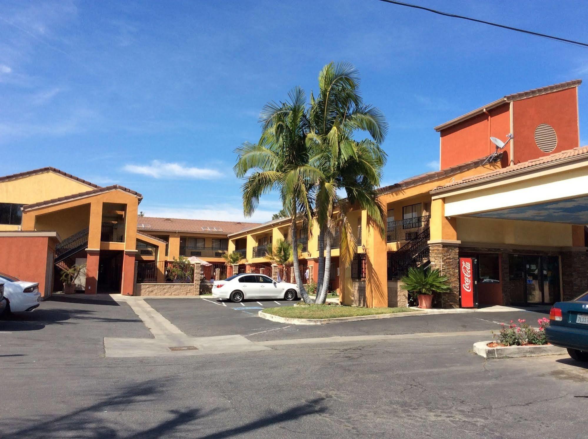 Azusa Inn West Covina Exterior foto